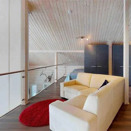Levi Auroras - House In Utsuvaara, Levi, Finland